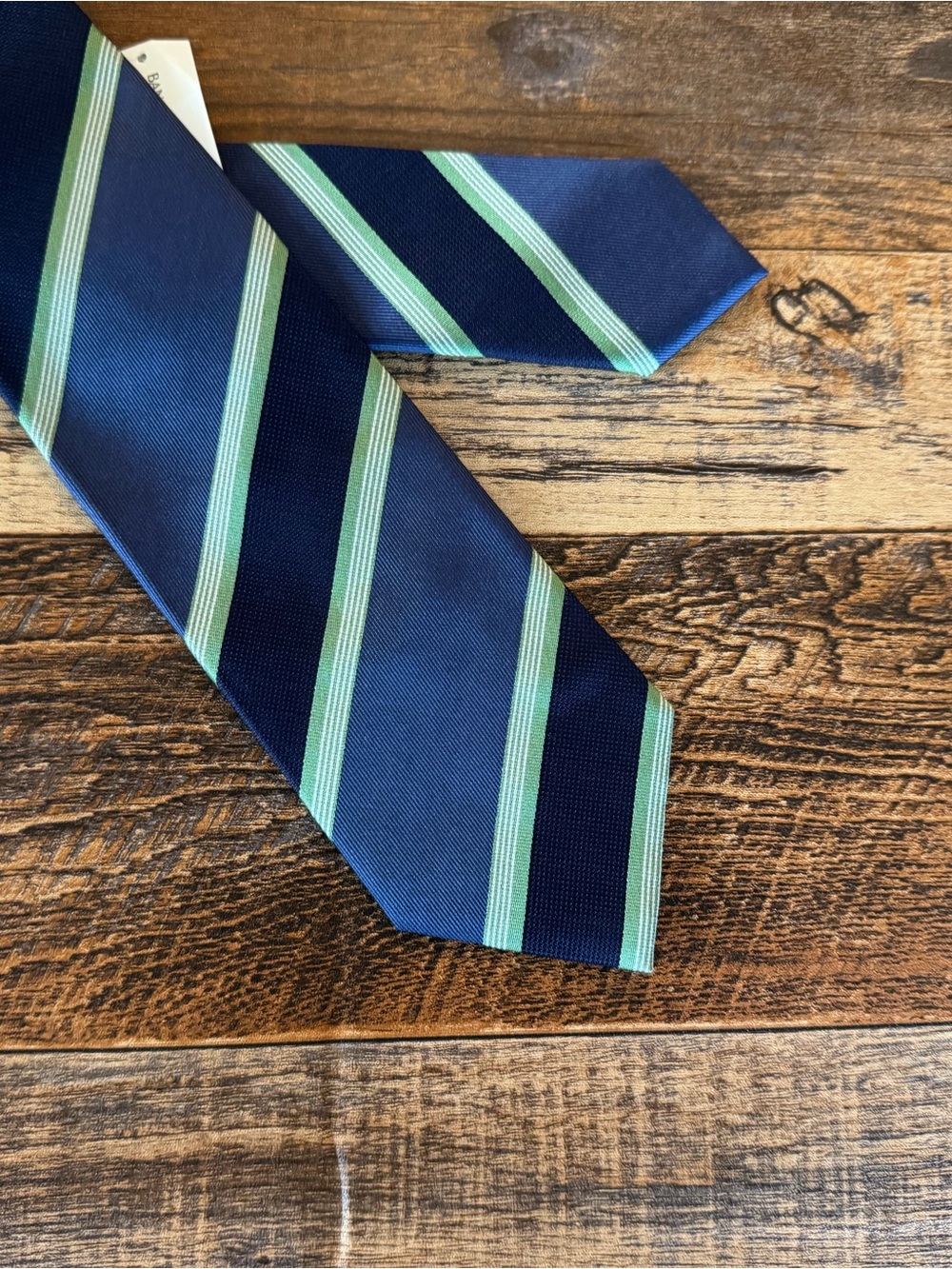 Banana Republic Men’s Navy Blue Green Striped 100% Silk Necktie NWT Designer
